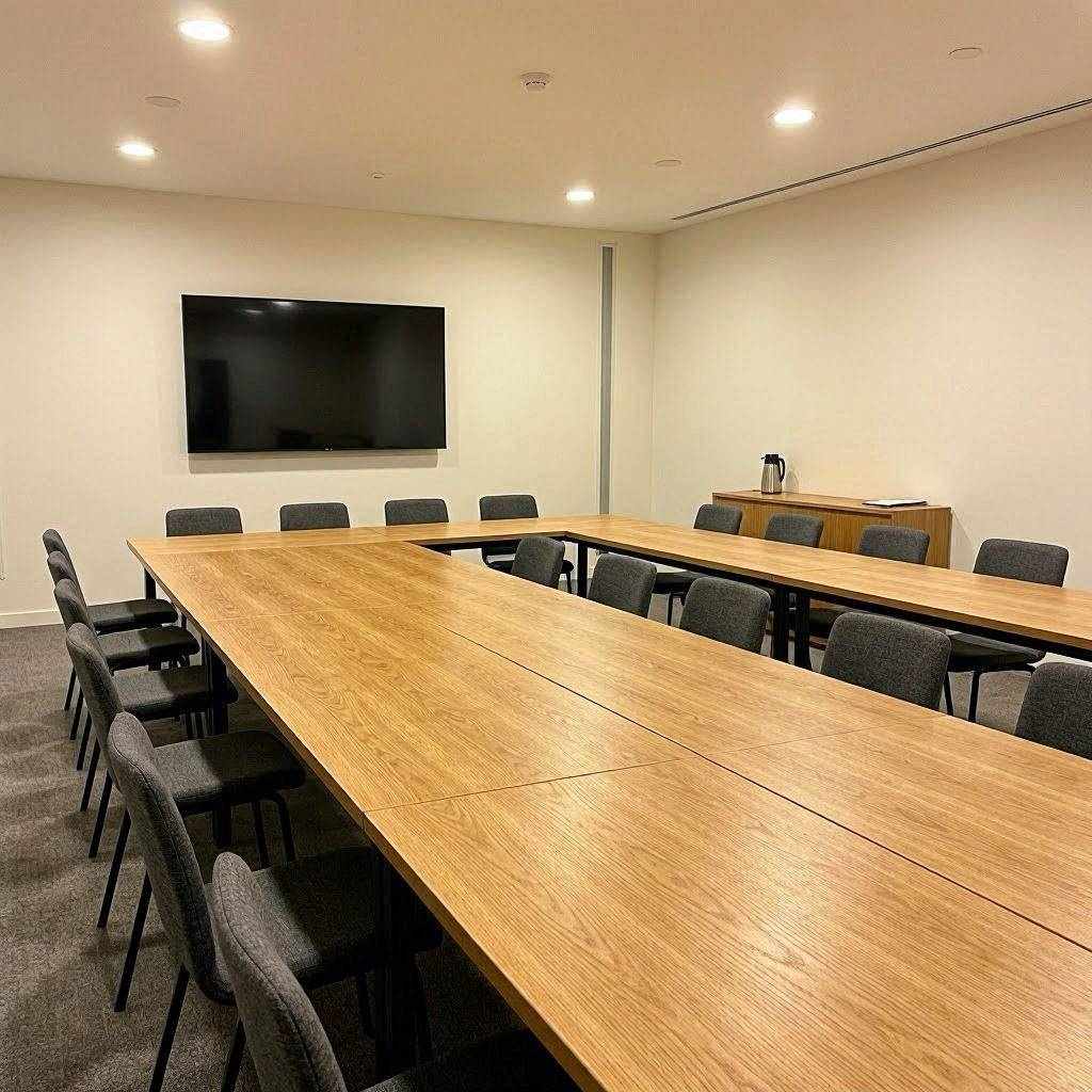 市场团队怎样为会议预约冲突明确写字楼办公中小企业控制成本的反馈时限